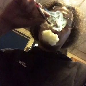 Meet your Posher, Markis